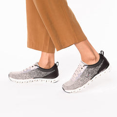 Skechers Women's HEAD START GLIDE STEP Running Shoes